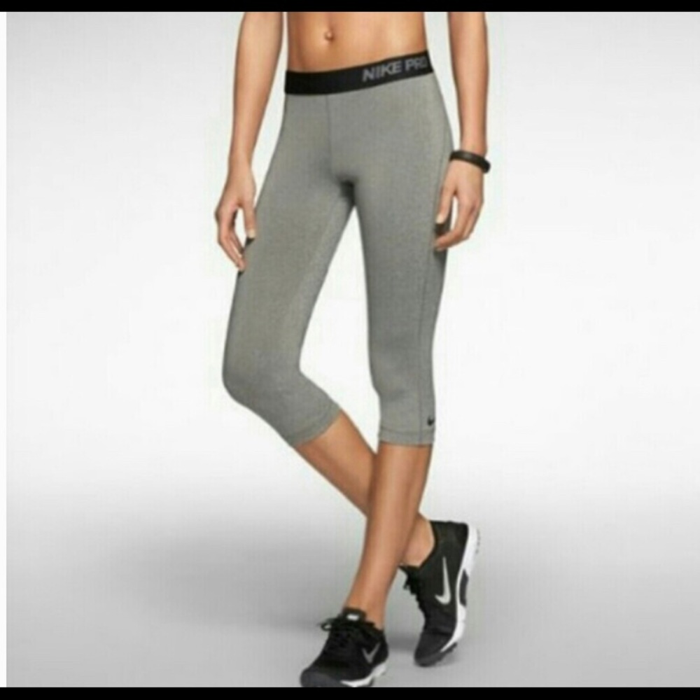 Nike Pro Capris grey Medium